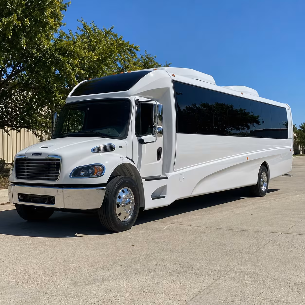carrollton 25 passenger minibus rental