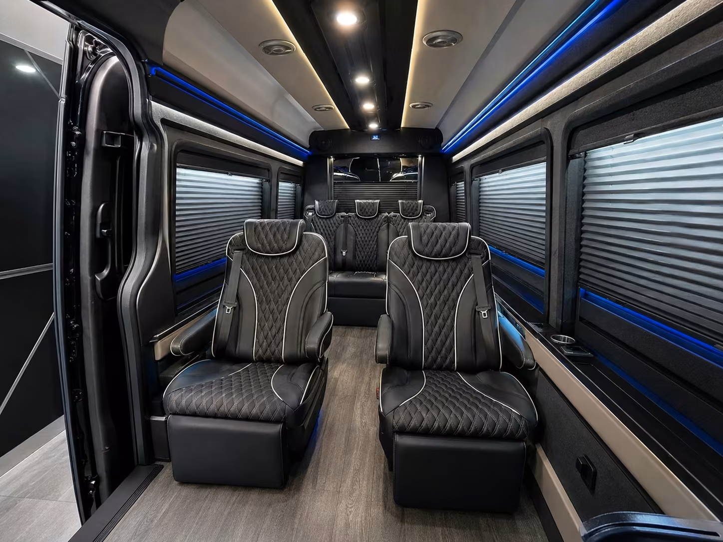 carrollton airport transportation for conventions and large groups