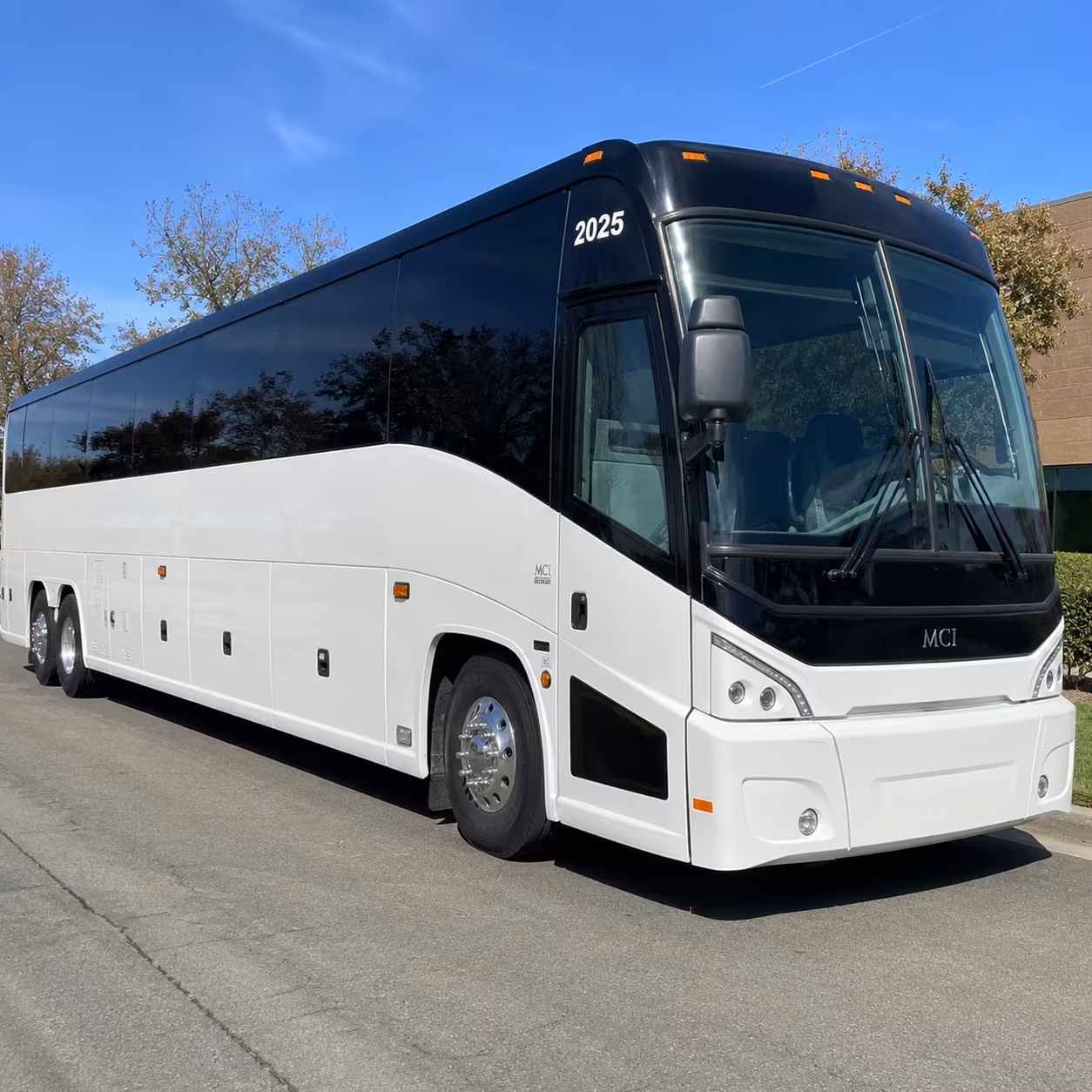 carrollton charter bus rentals to dos equis pavilion