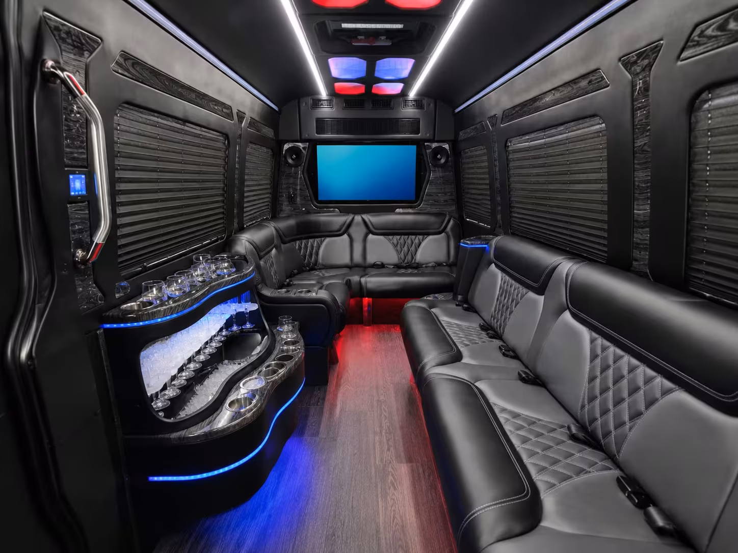 choosing the right bus size for your carrollton corporate event